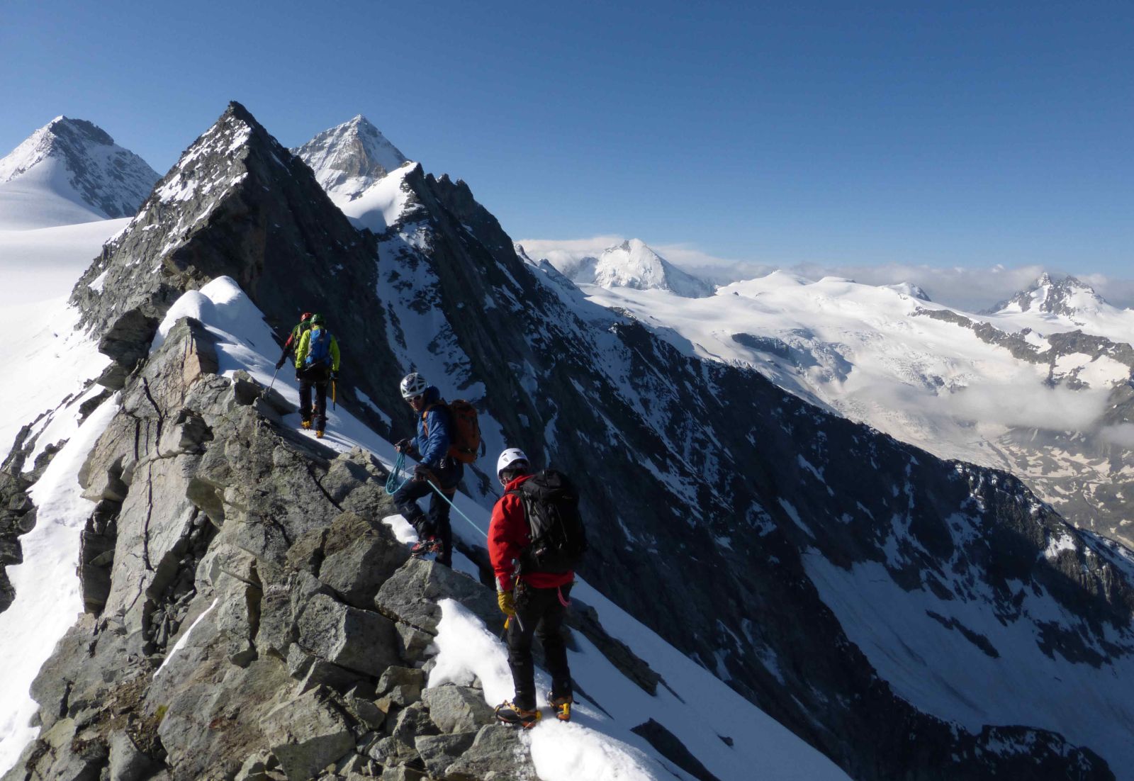 paragliding, climbing, alpinism combinaison in chamonix mont blanc with Alpwind