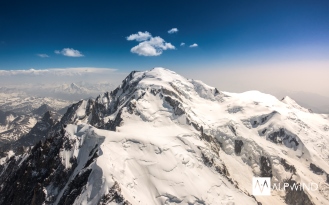 Le Mont-Blanc vu depuis un Parapente lors d'un vol en altitude